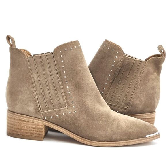 Marc Fisher Ltd Yami Studded Chelsea Suede Booties Ankle Boots Womens Size 5 - Picture 1 of 10